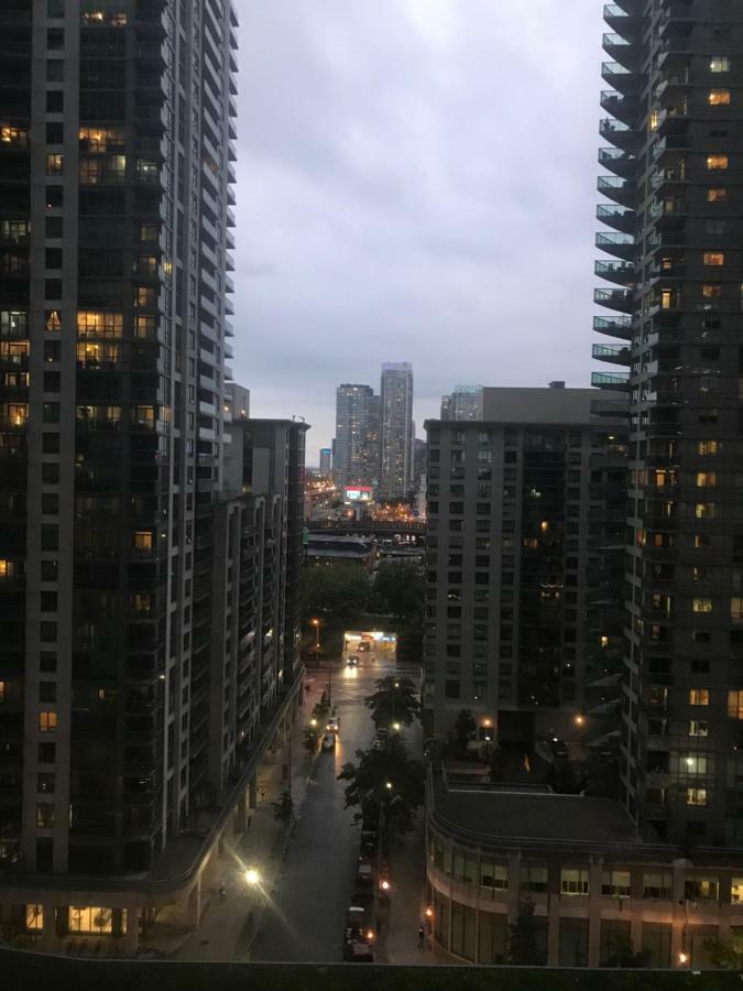 Stylish Condos Toronto Exterior foto